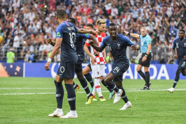 的支持下 的支持下