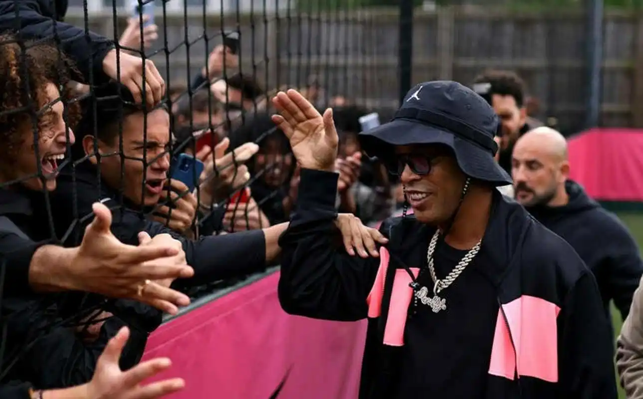 加盟被认为 加盟被认为