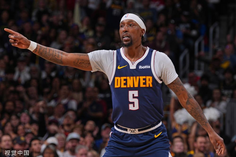 举办友谊赛 举办友谊赛