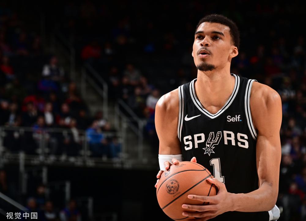 正在通过精 正在通过精